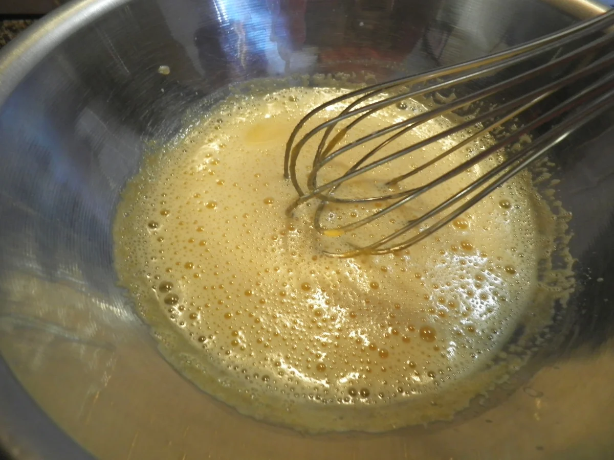 Rosmarin - Parfait ...  auf einer mediterranen weißen Schokoladen - Sauce ... - Rezept - Bild Nr. 135