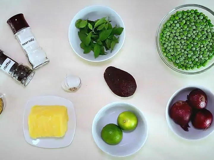 Blitzmenü: Erbsen-Minz-Suppe, Hähnchenspieße, Schokocreme - Rezept