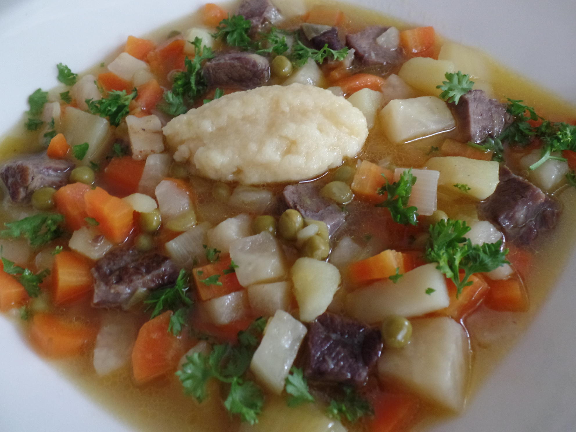 Bilder für Gemüsesuppe mit Griesnockerln - Rezept