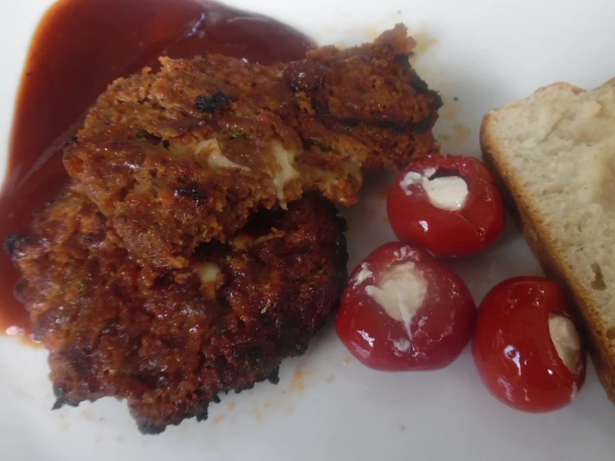 Scharfe, gefüllte Patties für den Grill - Rezept - Bild Nr. 140