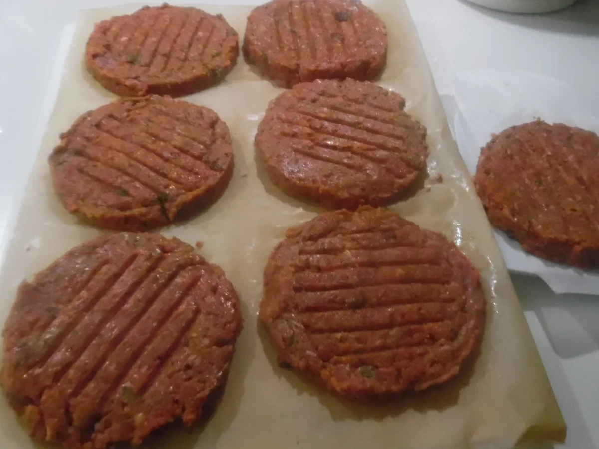 Scharfe, gefüllte Patties für den Grill - Rezept - Bild Nr. 141