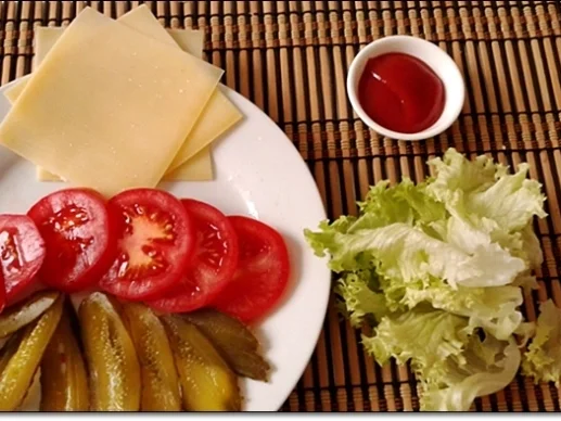 Saftiger Tiroler Adler Burger mit Ei im Patty - Rezept - Bild Nr. 156