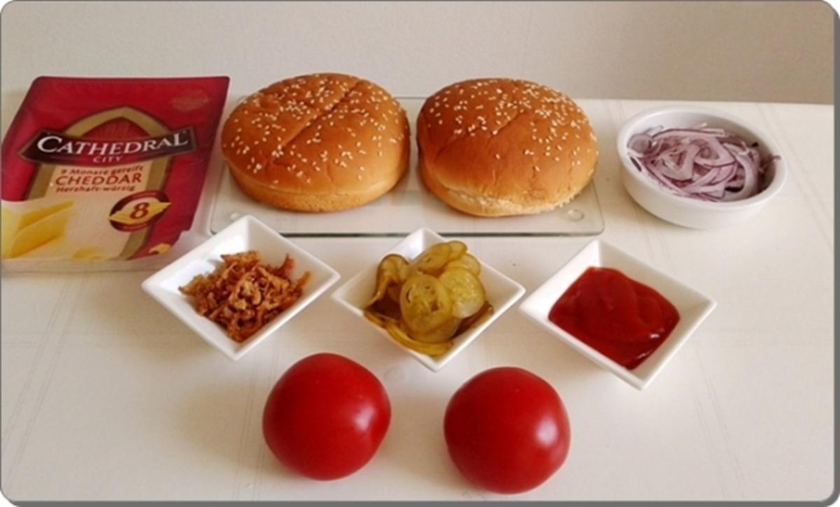 Mega Burger mit Bratwurstschnecke und… - Rezept - Bild Nr. 147
