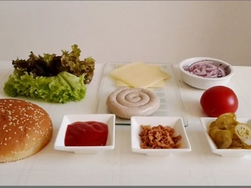 Rezept: Mega Burger mit Bratwurstschnecke und… Bild Nr. 149 Mega Burger mit Bratwurstschnecke und… - Rezept - Bild Nr. 149