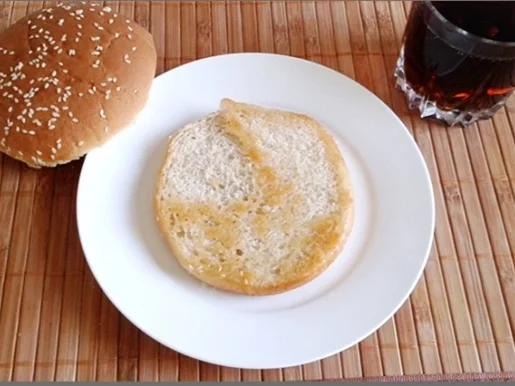 Rezept: Mega Burger mit Bratwurstschnecke und… Bild Nr. 153 Mega Burger mit Bratwurstschnecke und… - Rezept - Bild Nr. 153