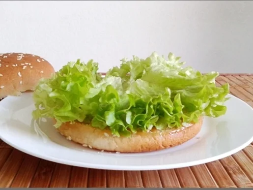 Rezept: Mega Burger mit Bratwurstschnecke und… Bild Nr. 154 Mega Burger mit Bratwurstschnecke und… - Rezept - Bild Nr. 154