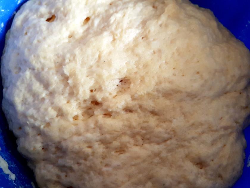 Mazu12 Hefe Streuseltaler mit einer Paradiescreme - einfach - von Mazu12