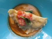Ravioli von Hummer und Lachs an Zitronengras-Kerbel-Velouté - Rezept