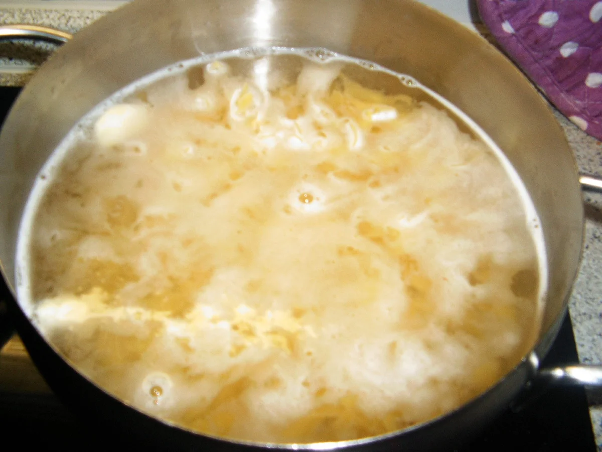 Rezept: Nudel-Tomaten-Hähnchen-Pfanne Bild Nr. 213 Nudel-Tomaten-Hähnchen-Pfanne - Rezept - Bild Nr. 213