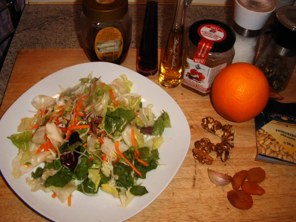 Bunter Salat mit Tomatenpesto - Rezept - Bild Nr. 203