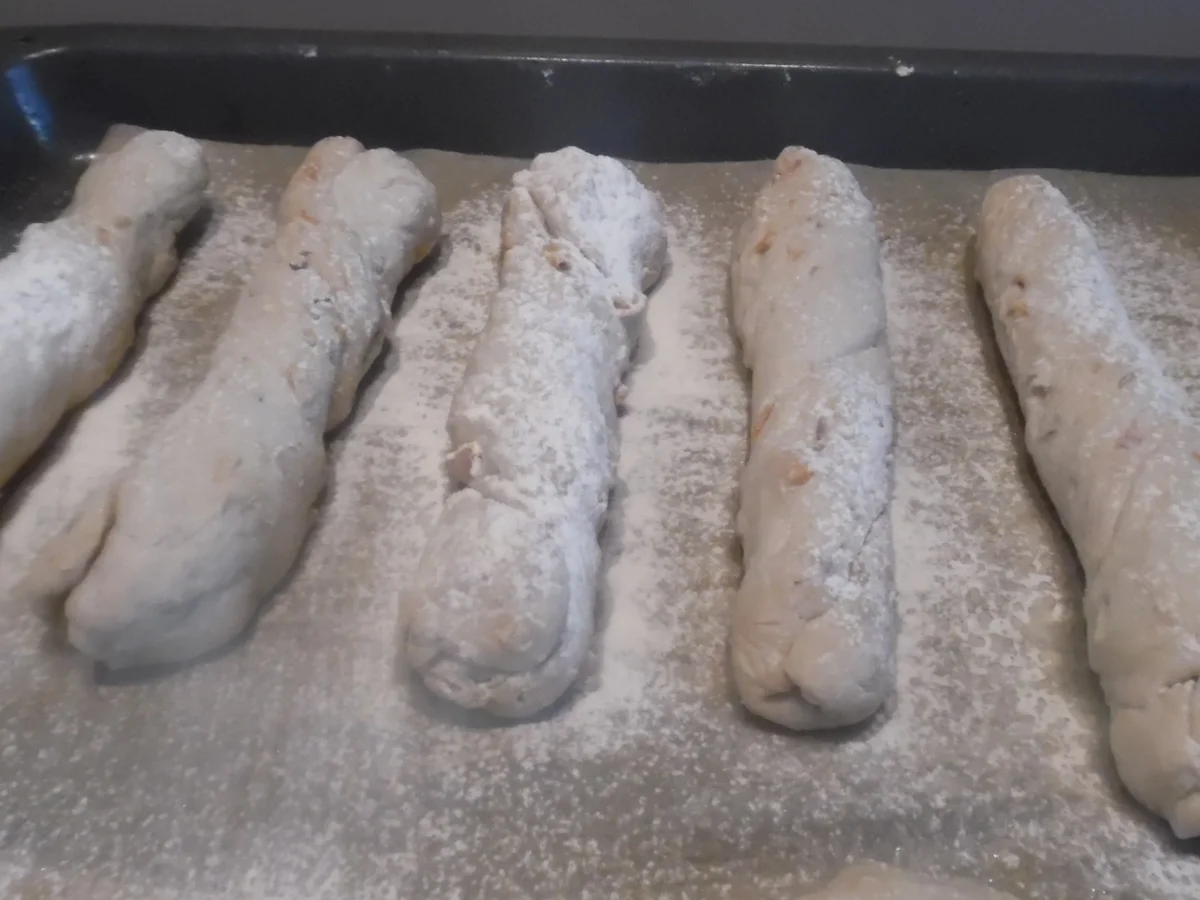 Rezept: "Woiknorze" (Weinknorzen) Bild Nr. 203 "Woiknorze" (Weinknorzen) - Rezept - Bild Nr. 203