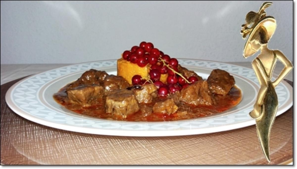 Bilder für Hirsch-Edelgulasch und Süßkartoffel-Türmchen - Rezept