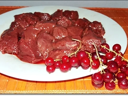 Hirsch-Edelgulasch  und Süßkartoffel-Türmchen - Rezept - Bild Nr. 231
