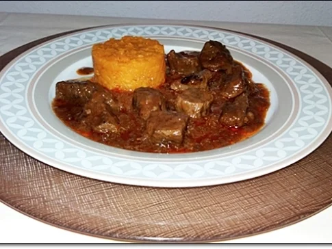 Hirsch-Edelgulasch  und Süßkartoffel-Türmchen - Rezept - Bild Nr. 237