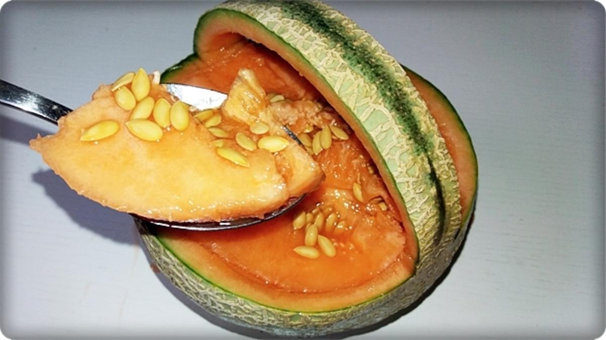 Cantaloupe Melone-Körbchen mit Obst gefüllt - Rezept - Bild Nr. 240