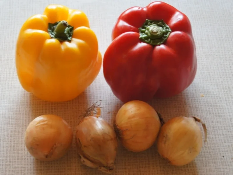 Cevapcici mit Paprikasalat - Rezept - Bild Nr. 262