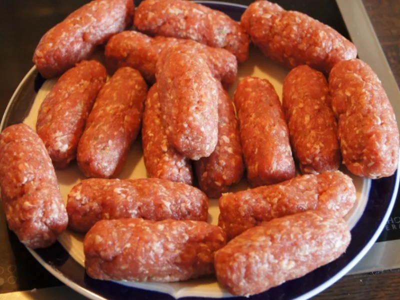 Cevapcici mit Paprikasalat - Rezept - Bild Nr. 265