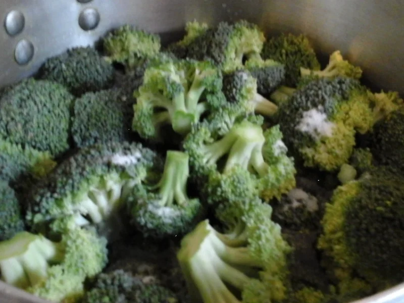 Fischfilet mit Brokkoli und pikanten Kartoffelstampf - Rezept - Bild Nr. 267