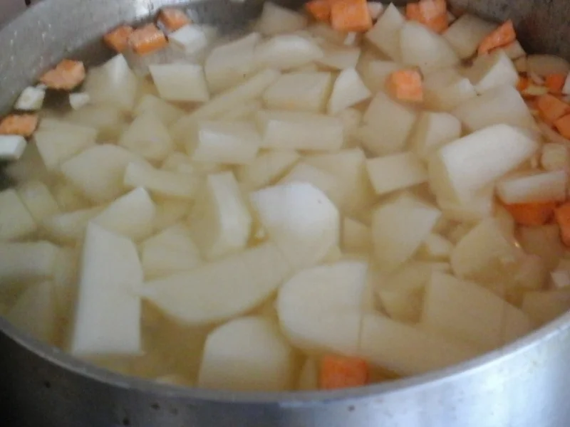 Fischfilet mit Brokkoli und pikanten Kartoffelstampf - Rezept - Bild Nr. 269