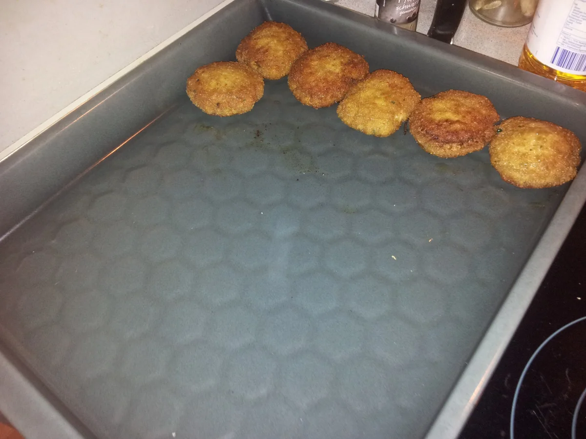 Moskauer Frikadellen a la Aleks. - Rezept - Bild Nr. 955