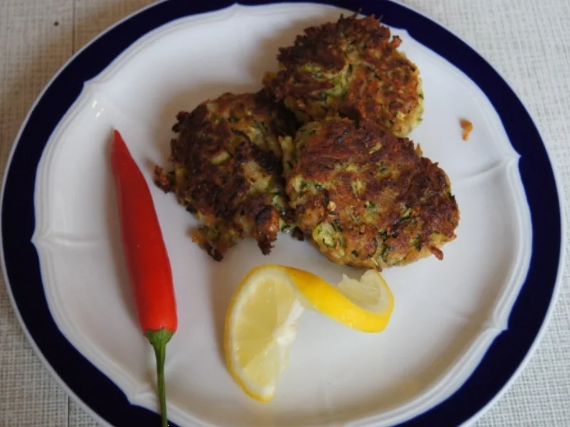 Rezept: Zucchinibuletten Bild Nr. 276 Zucchinibuletten - Rezept - Bild Nr. 276