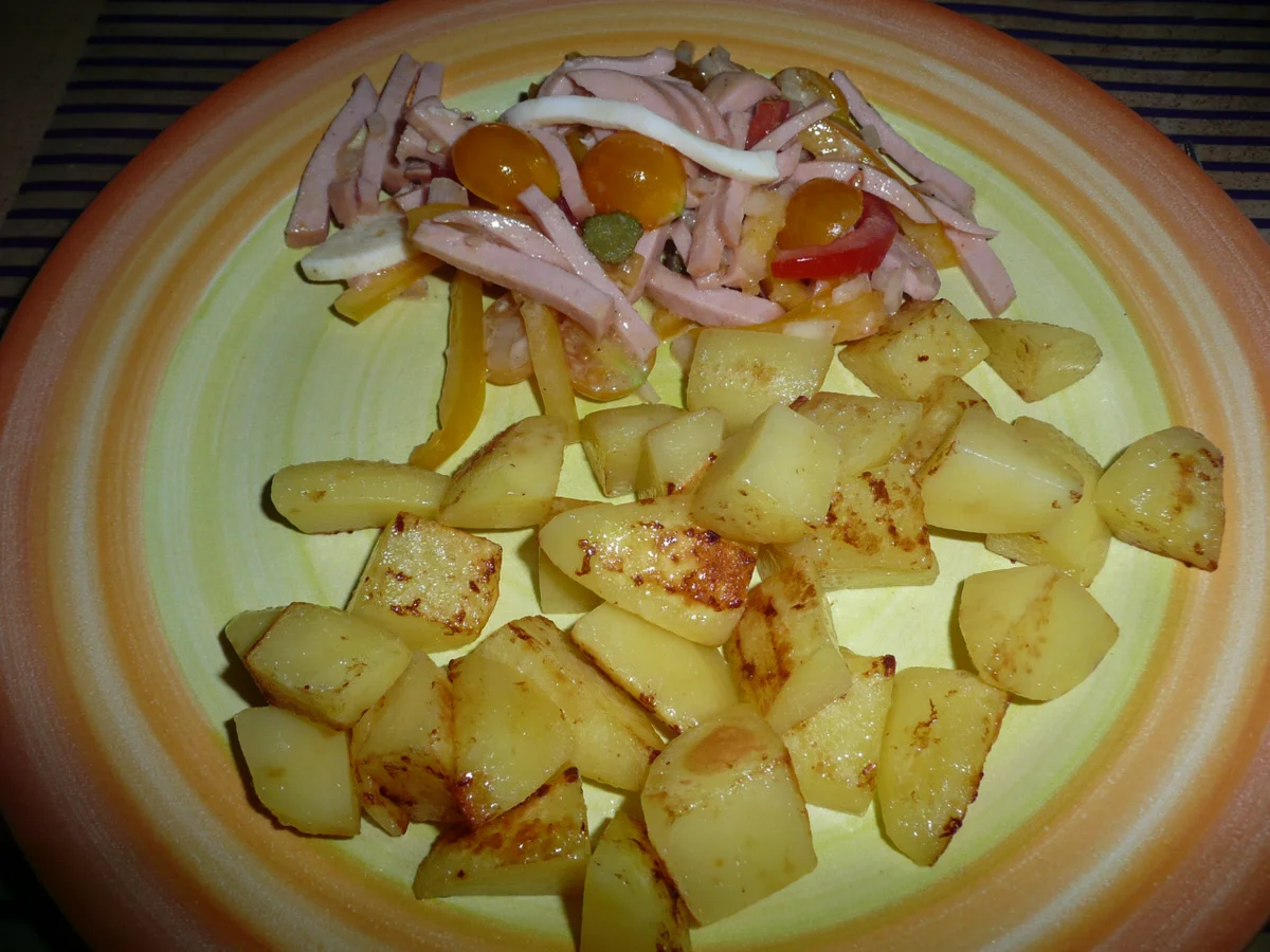 Rezept: Mein Mann kocht : Lyonersalat + Krischtelcher. Bild Nr. 264 Mein Mann kocht : Lyonersalat + Krischtelcher. - Rezept - Bild Nr. 264