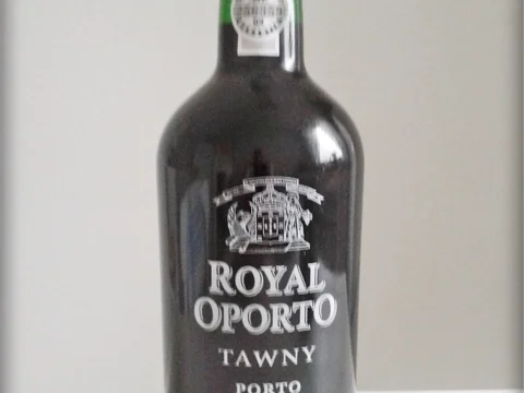 Hirsch-Edelgulasch mit Waldbeeren verfeinert - Rezept - Bild Nr. 268