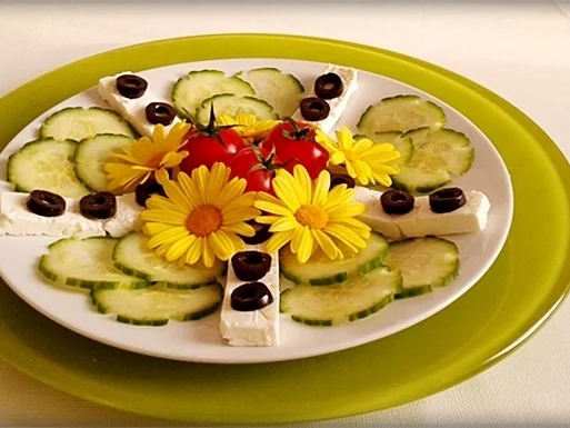Sommersalat mit Essbaren Blüten & Dressing - Rezept - Bild Nr. 266
