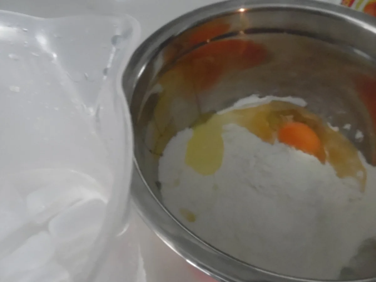 Riesling-Hummersuppe mit Tempura-Garnelen und Parmesan-Toast - Rezept - Bild Nr. 268