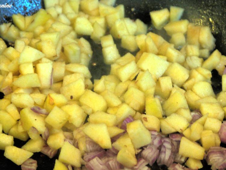 Schweinekotelett mit Apfel Senf Sauce - einfach - 492 kcal/100g