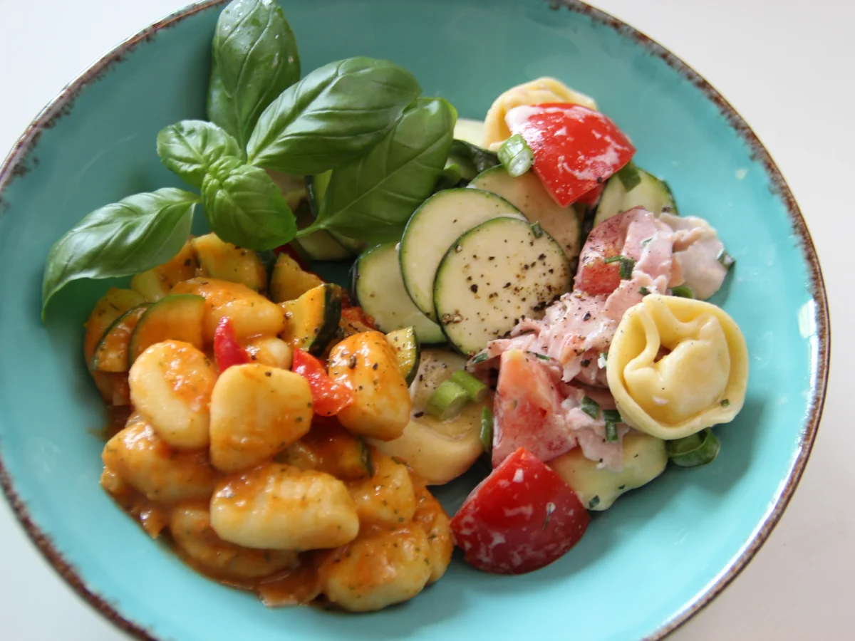 Italienische Nudelsalate: Gnocchi-Salat und Tortellini-Salat - Rezept - Bild Nr. 265