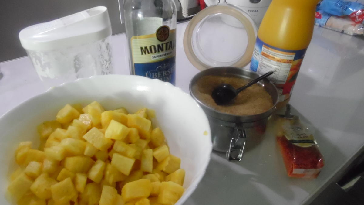 Pina Colada-Pudding mit Ananas-Chili-Ragout - Rezept - Bild Nr. 295