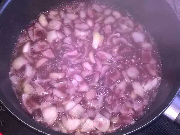 Rezept: Kaninchen in Rotwein Soße Bild Nr. 295 Kaninchen in Rotwein Soße - Rezept - Bild Nr. 295