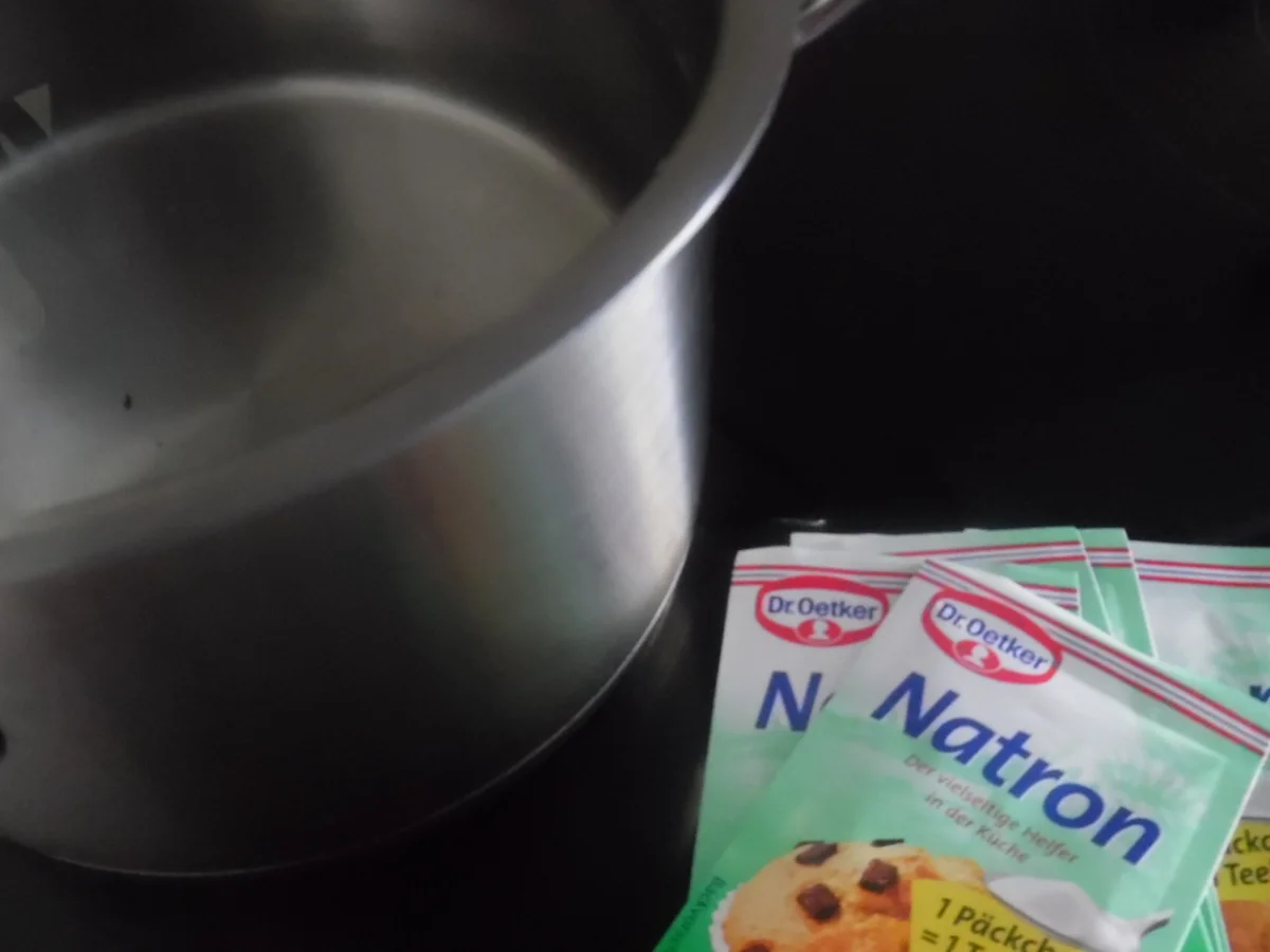 Schnelle "Laugen"-Brötchen - Rezept - Bild Nr. 5