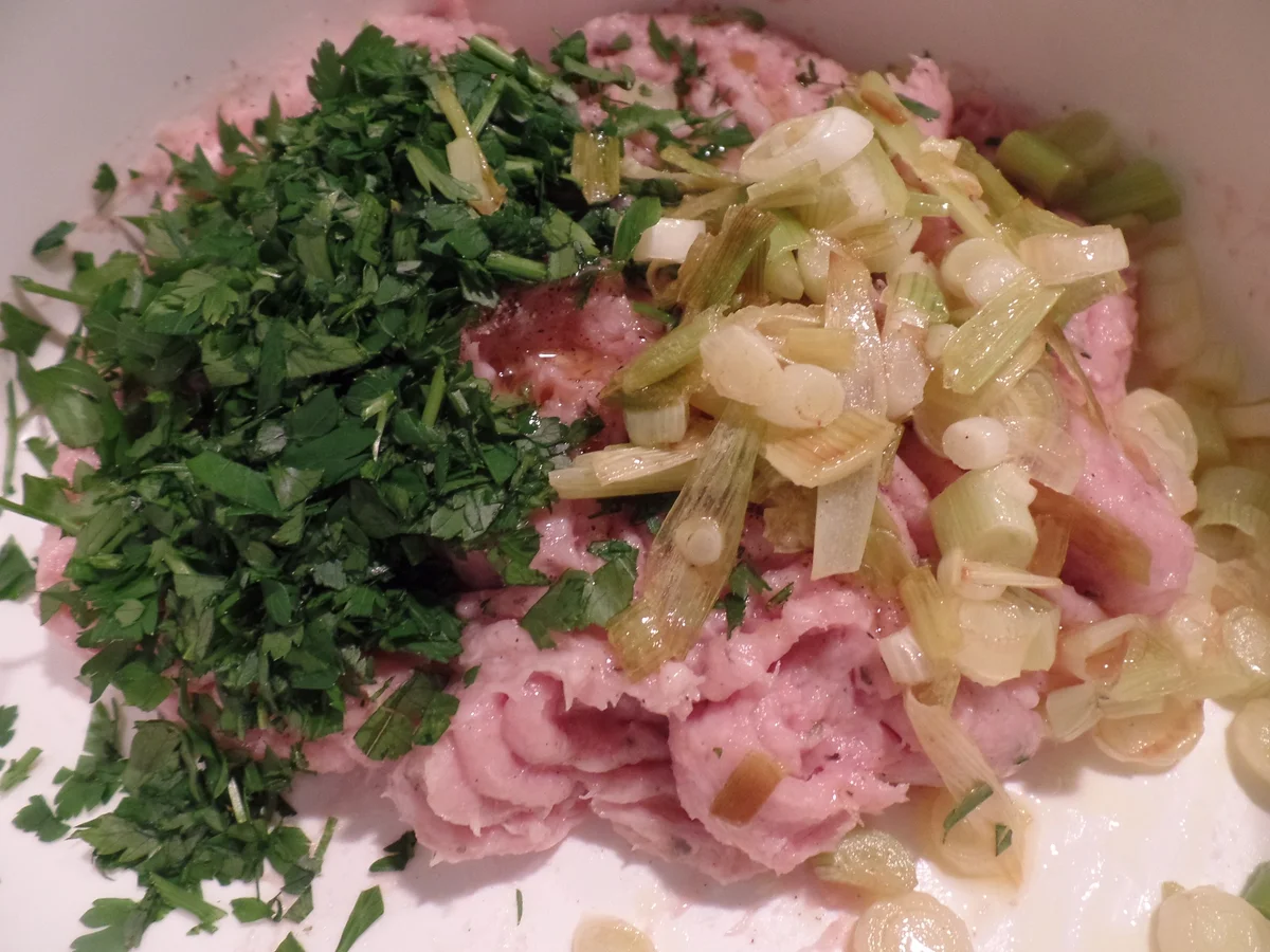 Bratwurstschnitzel mit Gurkensalat - Rezept - Bild Nr. 295