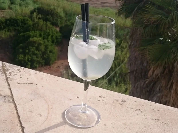 Cava mit Ingwerlikör - Rezept