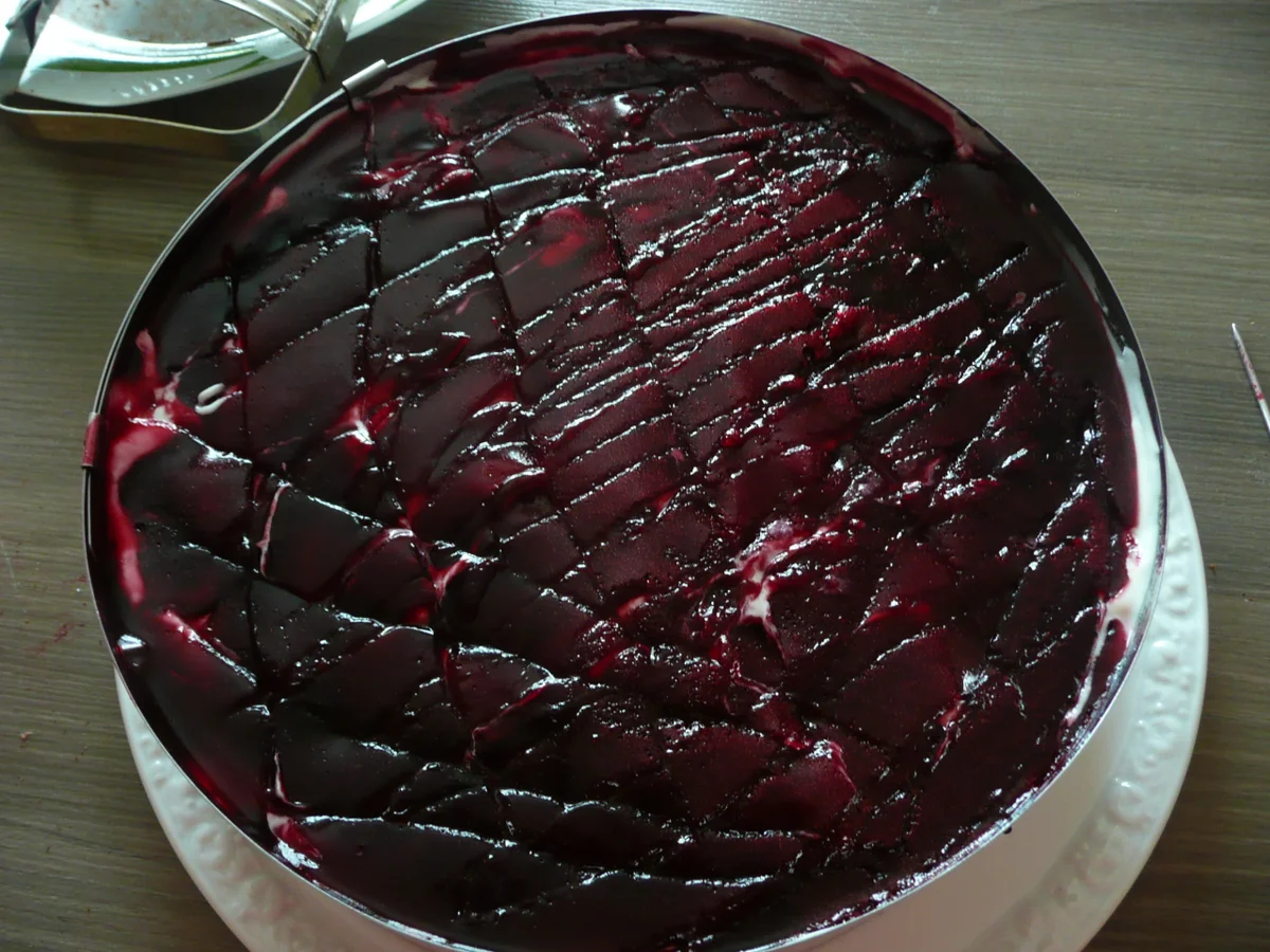 Holunder - Beeren - Torte mit Hugo Aroma ! - Rezept - Bild Nr. 296