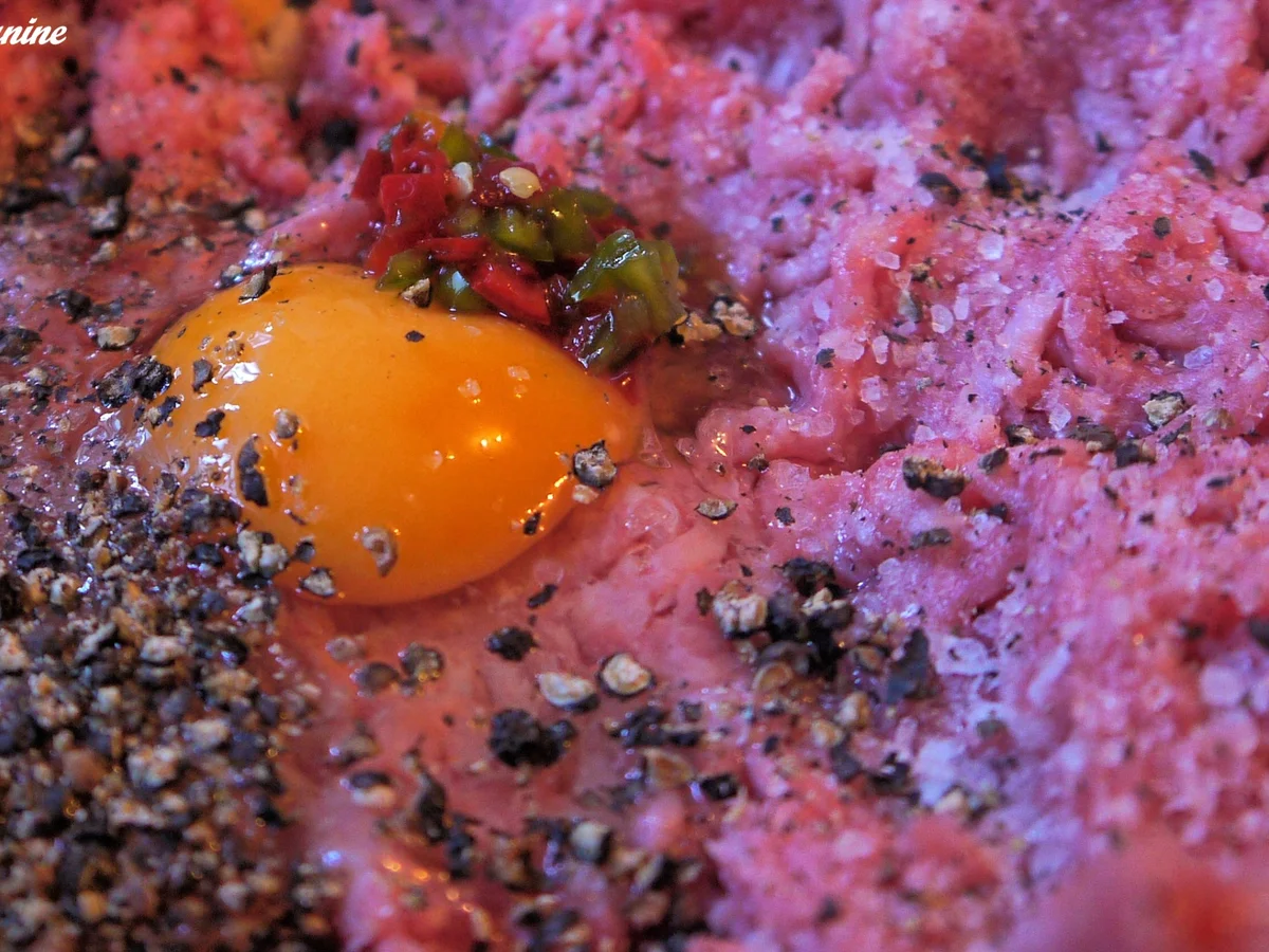 Hackbraten mit gerösteter Paprika - Rezept - Bild Nr. 3