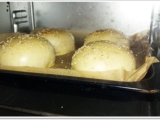 Hamburger Buns mit Sesam selber backen - Rezept - Bild Nr. 310