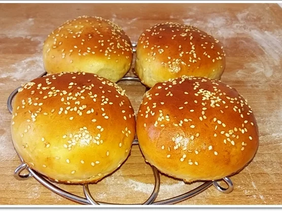 Hamburger Buns mit Sesam selber backen - Rezept - Bild Nr. 312