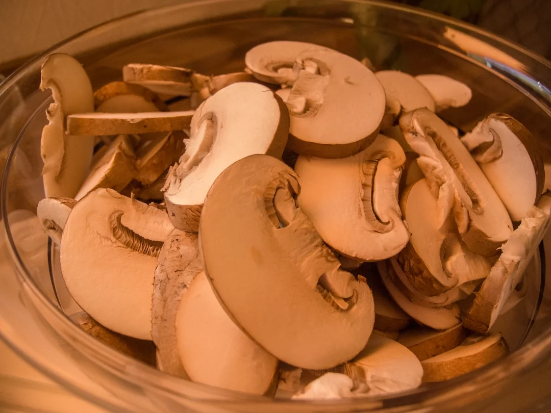 Rezept: Rinderrollbraten mit kleinen Kartoffeln und Pfannengemüse Bild Nr. 298 Rinderrollbraten mit kleinen Kartoffeln und Pfannengemüse - Rezept - Bild Nr. 298