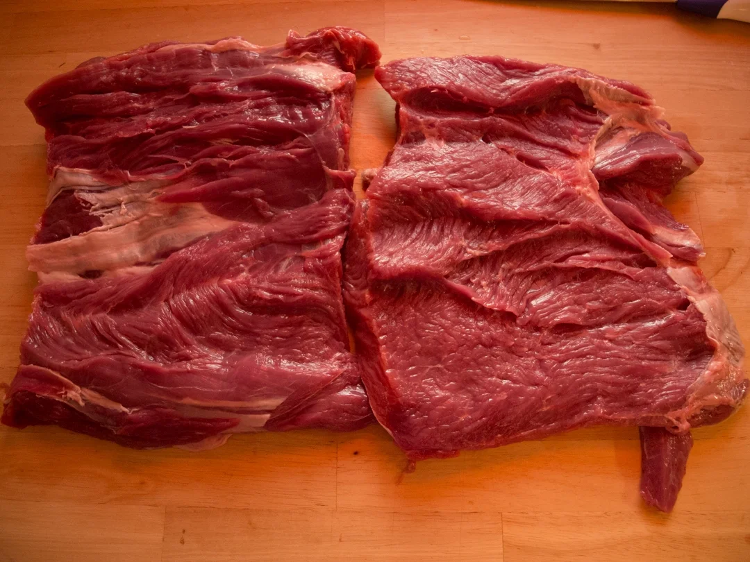 Rezept: Rinderrollbraten mit kleinen Kartoffeln und Pfannengemüse Bild Nr. 302 Rinderrollbraten mit kleinen Kartoffeln und Pfannengemüse - Rezept - Bild Nr. 302