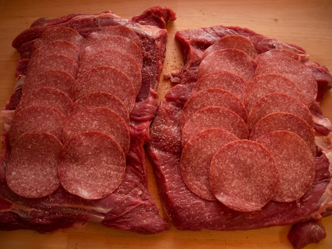 Rezept: Rinderrollbraten mit kleinen Kartoffeln und Pfannengemüse Bild Nr. 303 Rinderrollbraten mit kleinen Kartoffeln und Pfannengemüse - Rezept - Bild Nr. 303