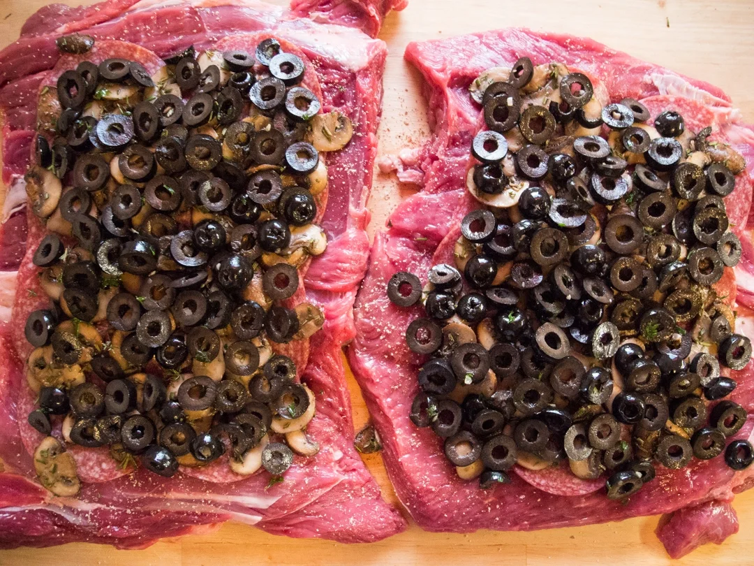 Rezept: Rinderrollbraten mit kleinen Kartoffeln und Pfannengemüse Bild Nr. 305 Rinderrollbraten mit kleinen Kartoffeln und Pfannengemüse - Rezept - Bild Nr. 305