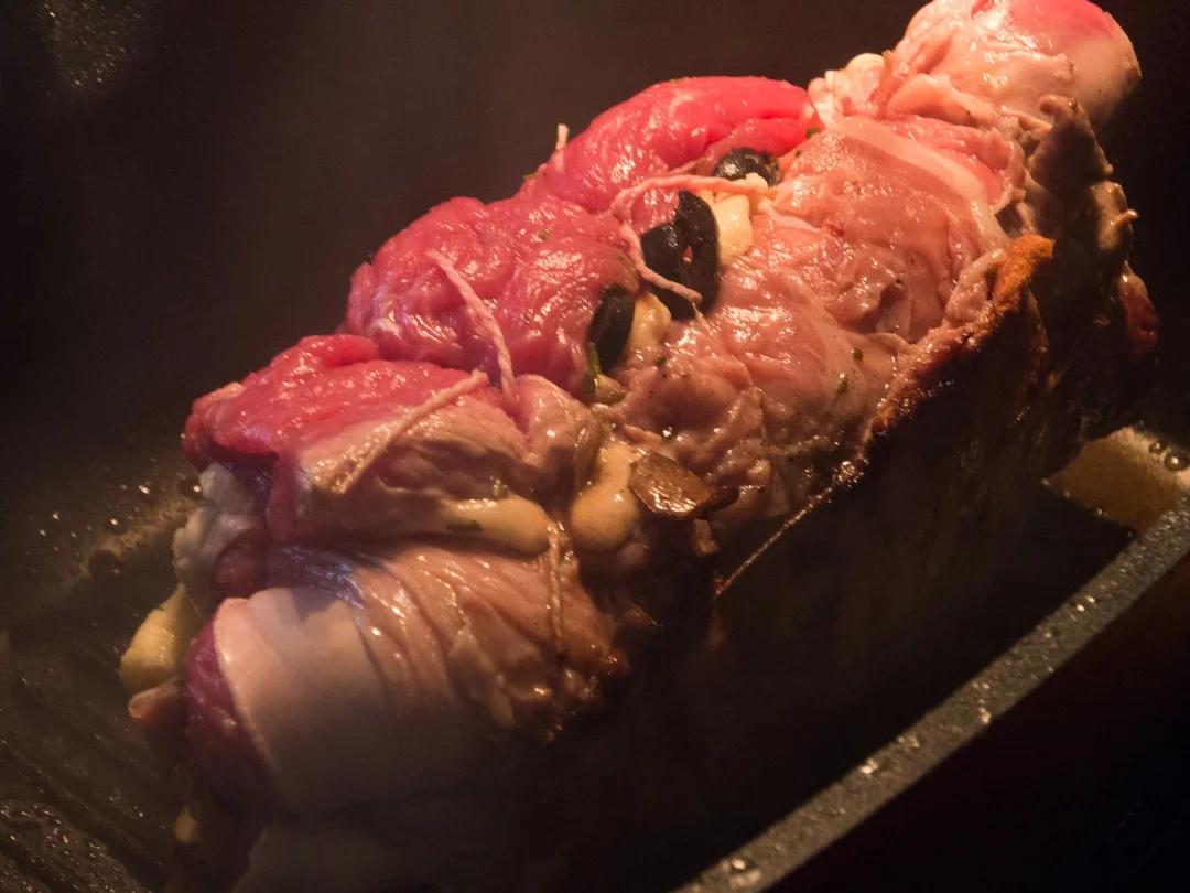 Rezept: Rinderrollbraten mit kleinen Kartoffeln und Pfannengemüse Bild Nr. 309 Rinderrollbraten mit kleinen Kartoffeln und Pfannengemüse - Rezept - Bild Nr. 309