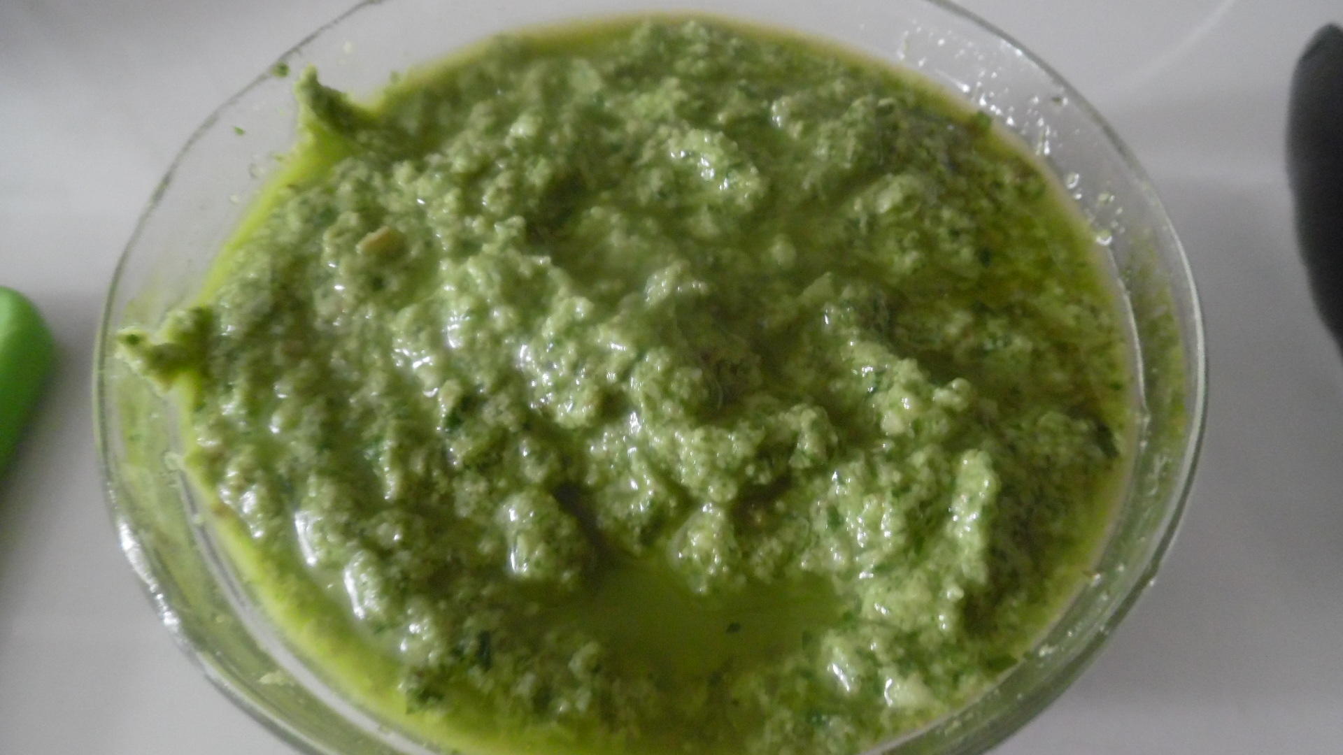 Bilder für Walnuss-Pesto - Rezept