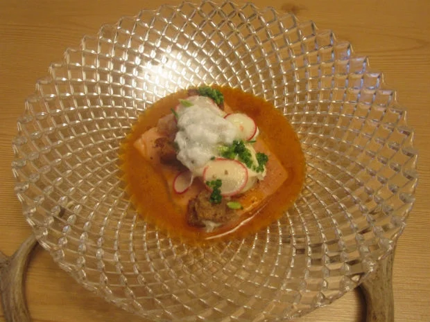 Saiblingsfilet / Alpenländischer Brotsalat / Tomatisierter Räucherfond - Rezept - Bild Nr. 298