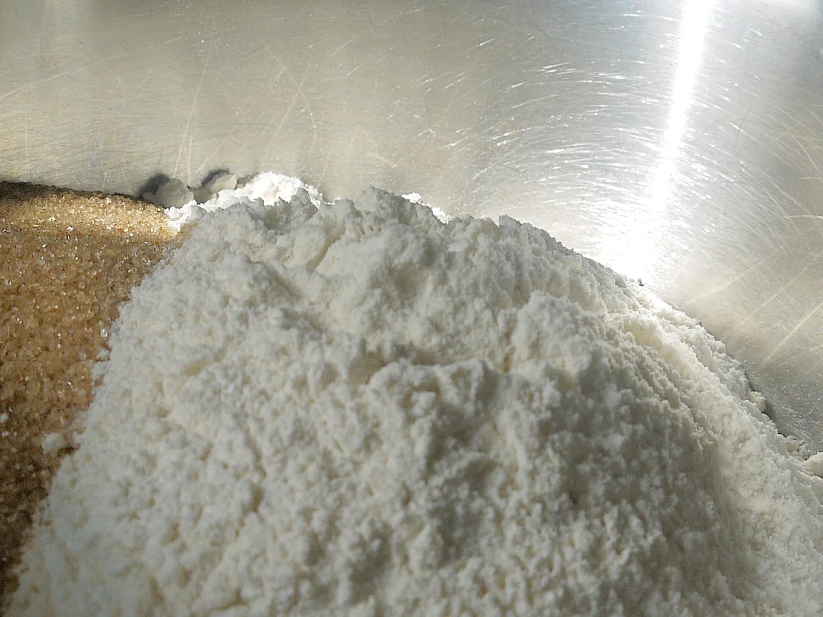 Rezept: Buttermilch-Guglhüpfer Bild Nr. 4 Buttermilch-Guglhüpfer - Rezept - Bild Nr. 4