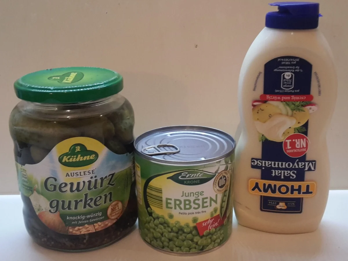 Rezept: Salat Olivier - Salat „Stolitschnij“ von Aleks Oma Bild Nr. 323 Salat Olivier - Salat „Stolitschnij“ von Aleks Oma - Rezept - Bild Nr. 323