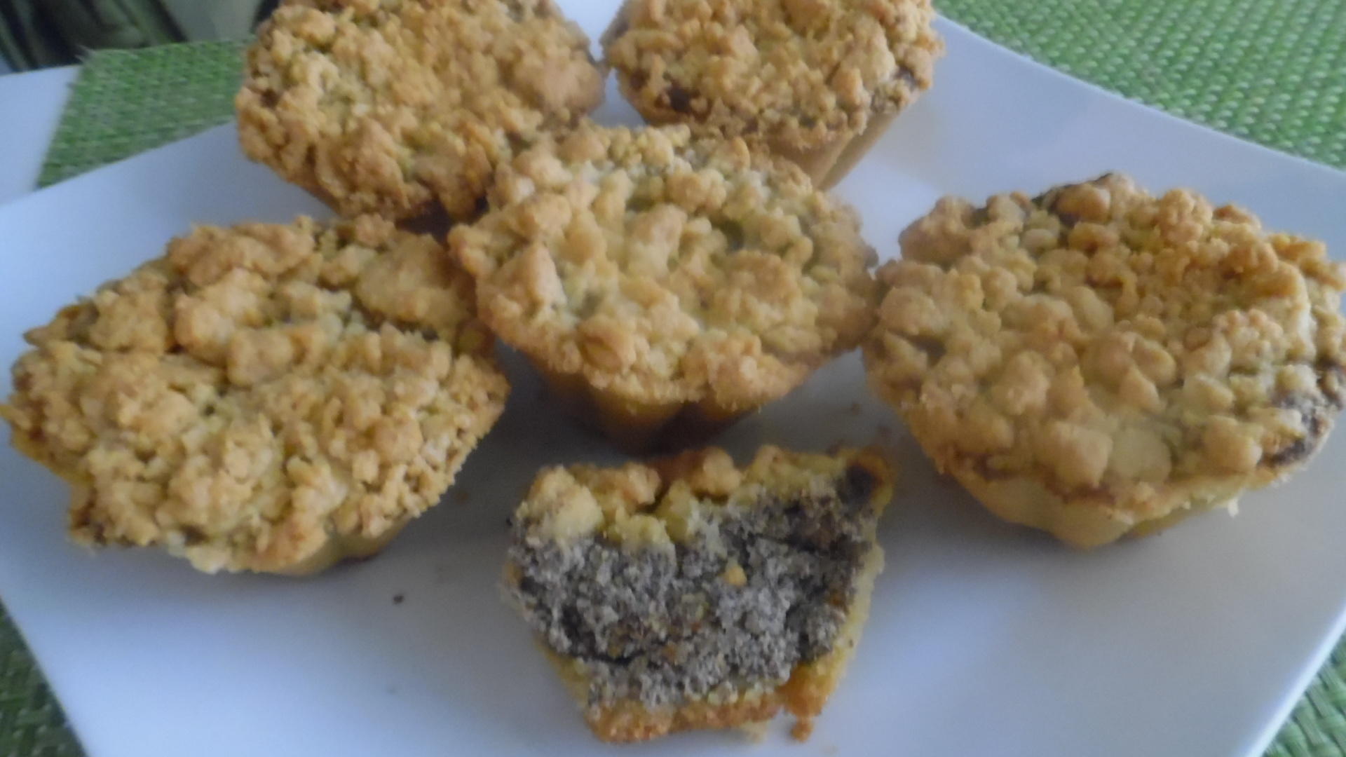 Bilder für Mohn-Quark-Muffins mit Streusel - Rezept
